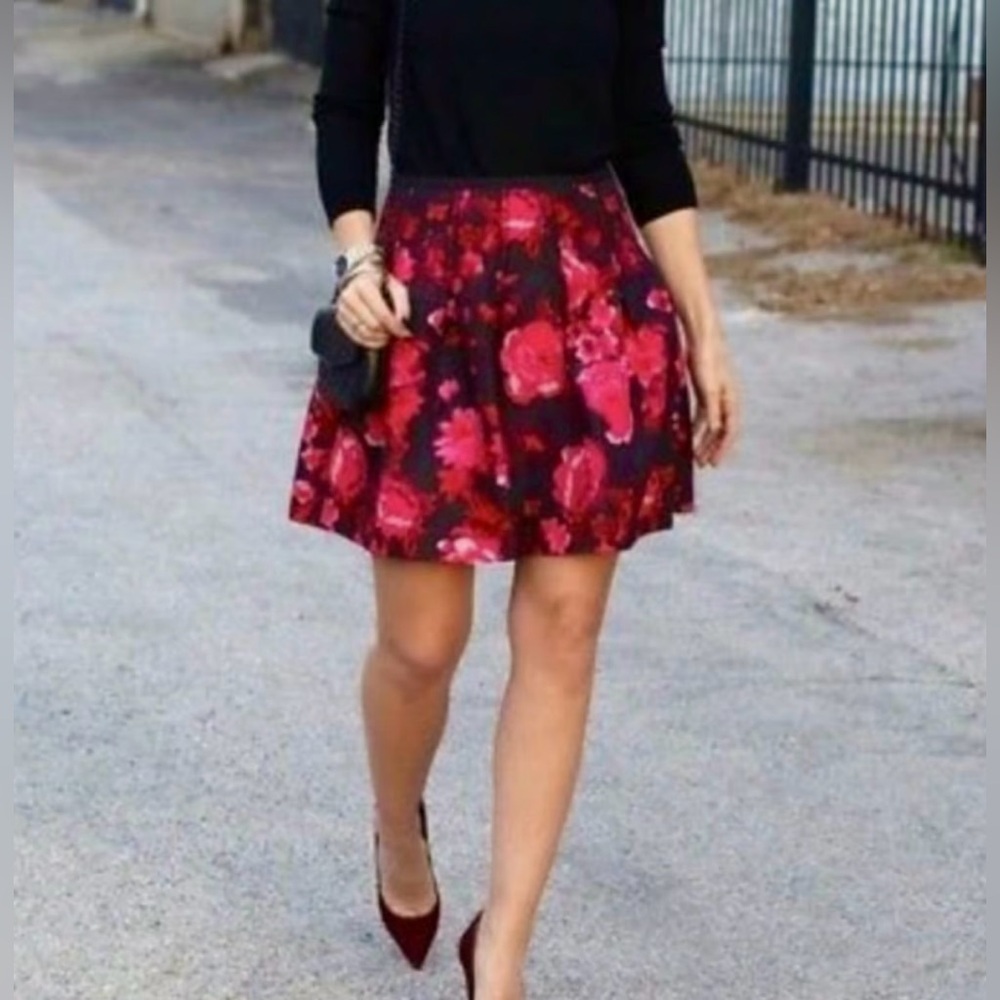 GAP Mini Pleated Bubble Floral Skirt Size 8